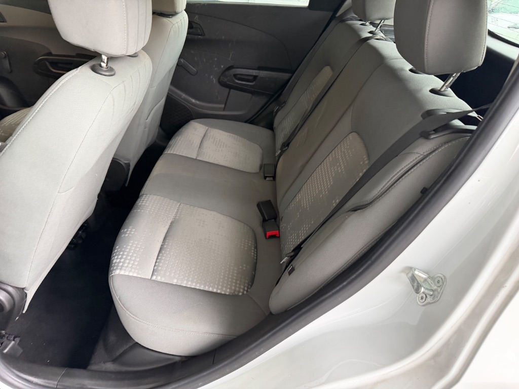 2020 Chevrolet Sonic - Photo 7
