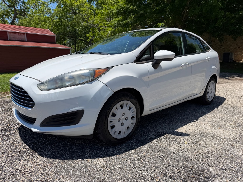 2014 Ford Fiesta's photo
