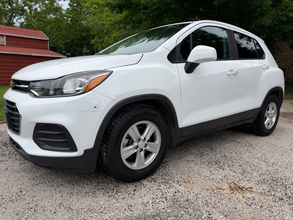2020 Chevrolet Trax LS's photo