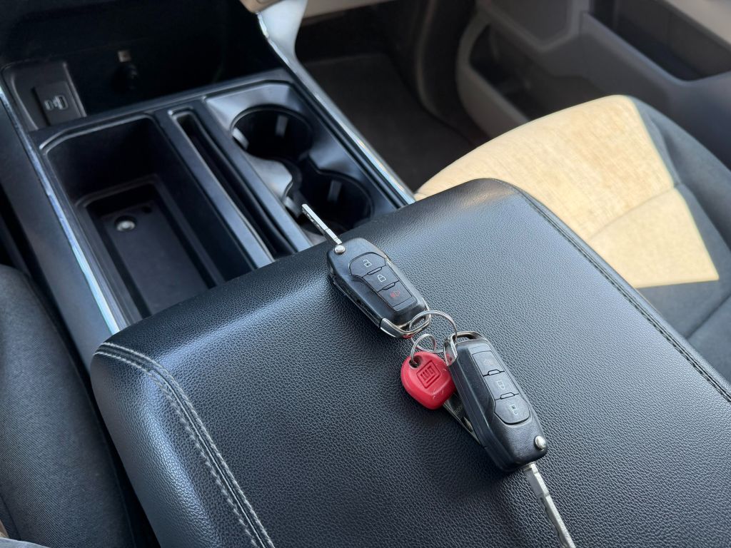 2022 Ford F-150 XLT - Photo 11